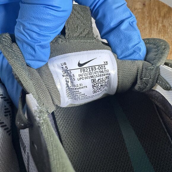 Nike React Pegasus Trail 4 GTX White Black Sneakers FB2193-001 Men’s Size‎ 7.5 - Picture 8 of 9